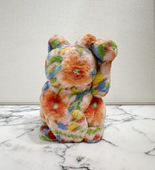 花柄の招き猫（中）